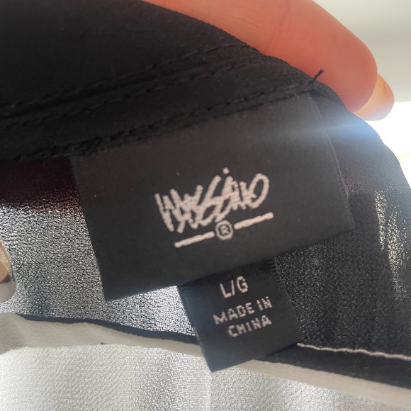 White and Balck Button Blouse - Picture 6 of 7